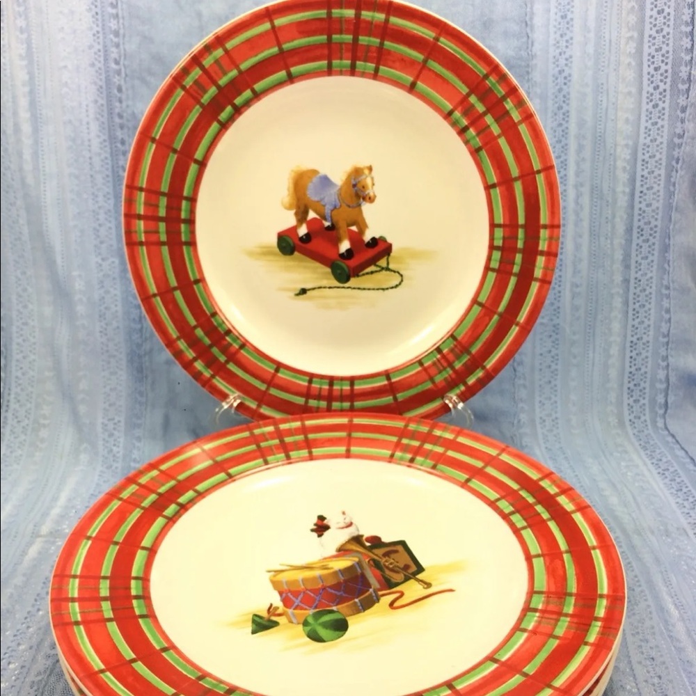 ⭐️4 Sakura Christmas Morning Stoneware Salad Plates Red Green Holiday